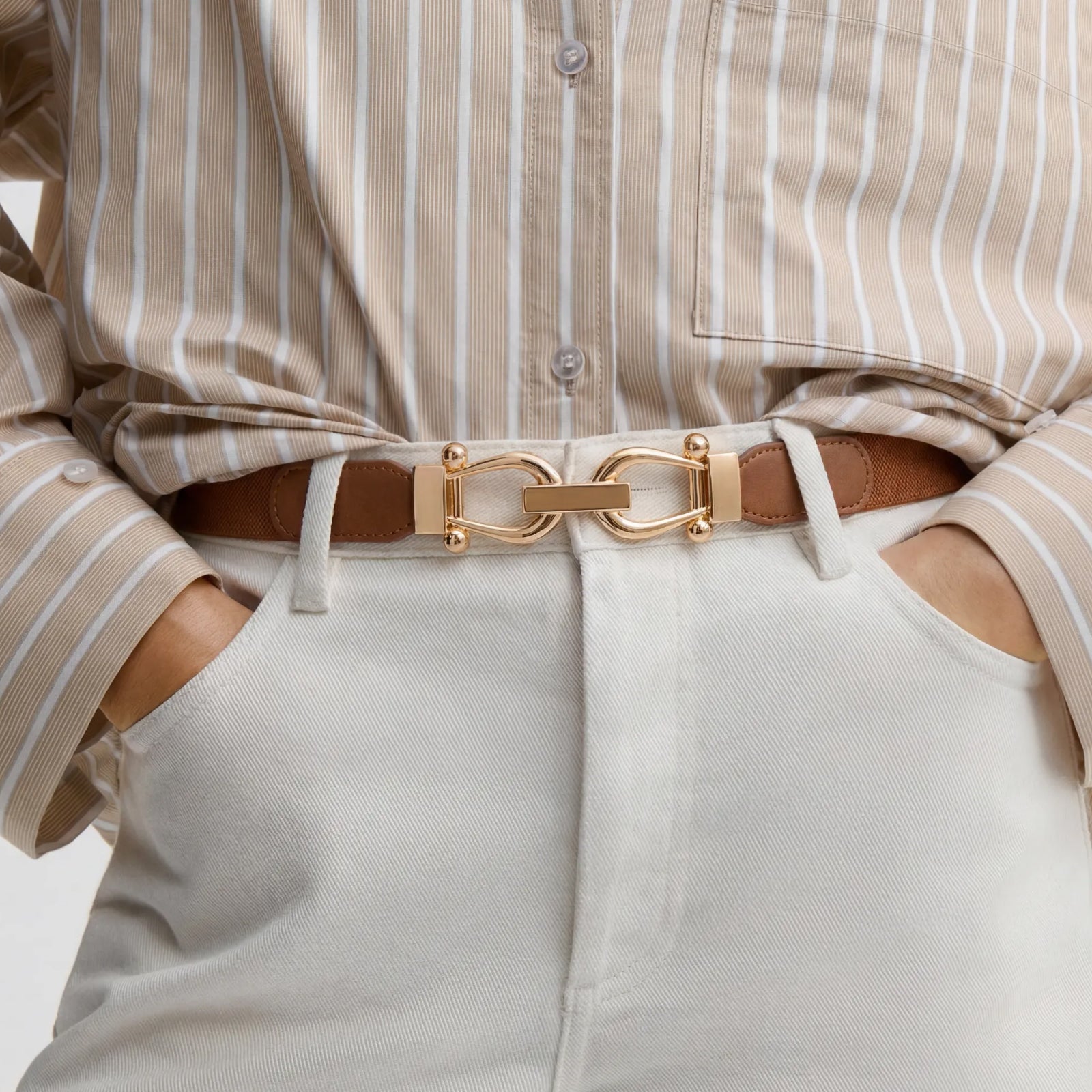 #Color_Black+Brown+White