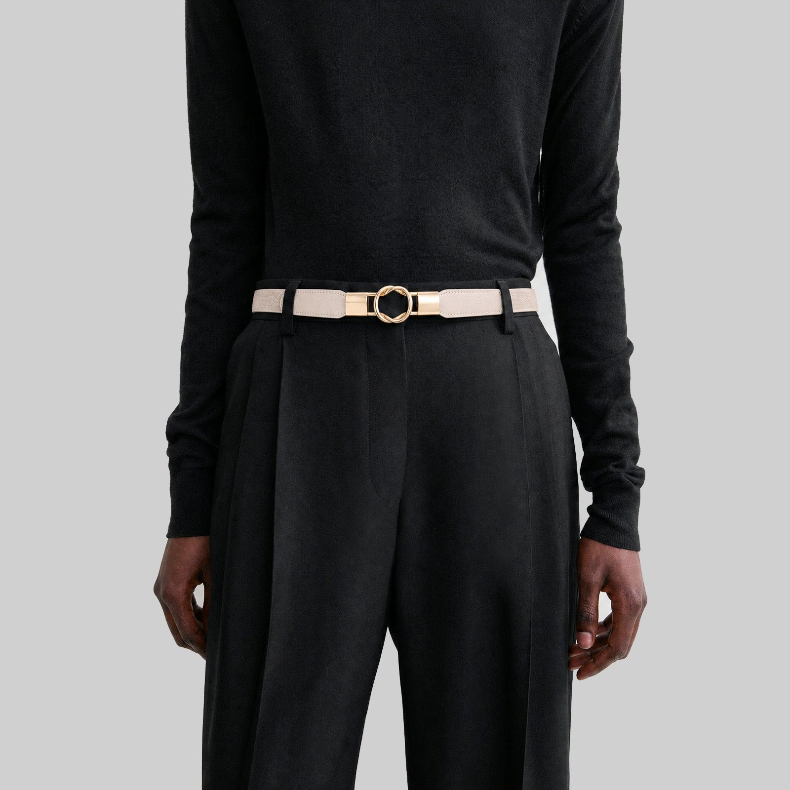 #Color_Black+Beige